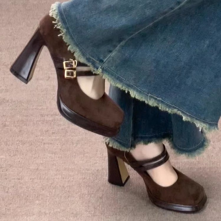 Vintage Fashion Online - Zapatos Mary Jane Vintage de Tacón